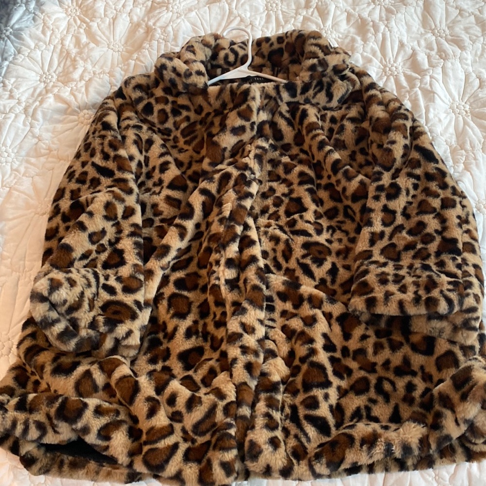 LOVE TREE Leopard Jacket